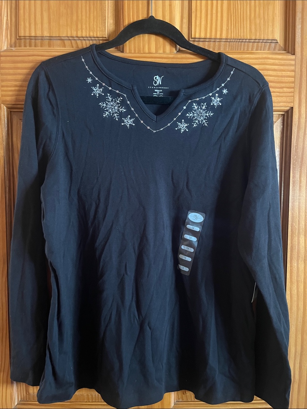 Studio Works Black Long-Sleeve V-Neck Top with Snowflake Embroidery